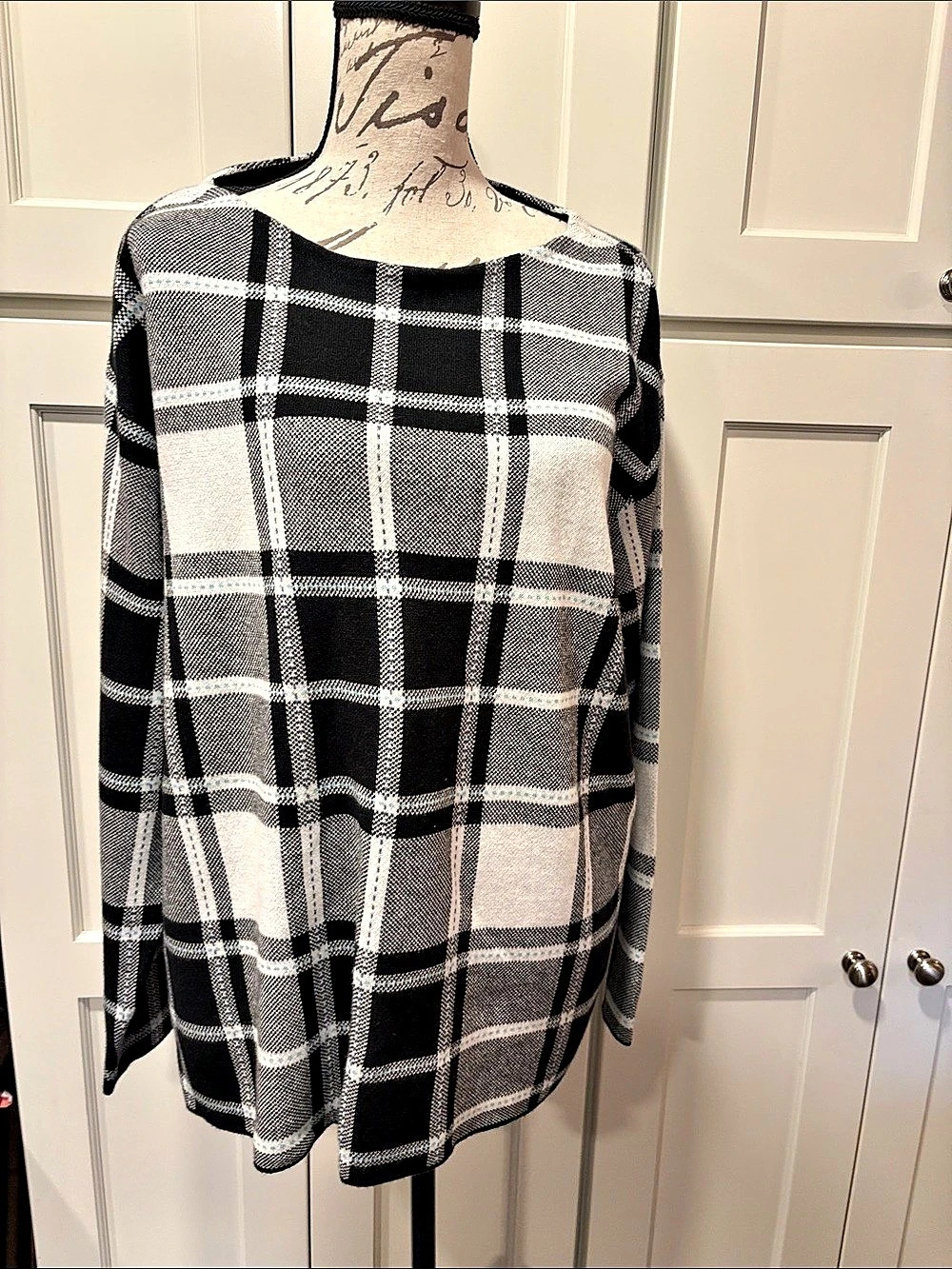 J. Jill Plaid Long Sleeve Top in Black & White